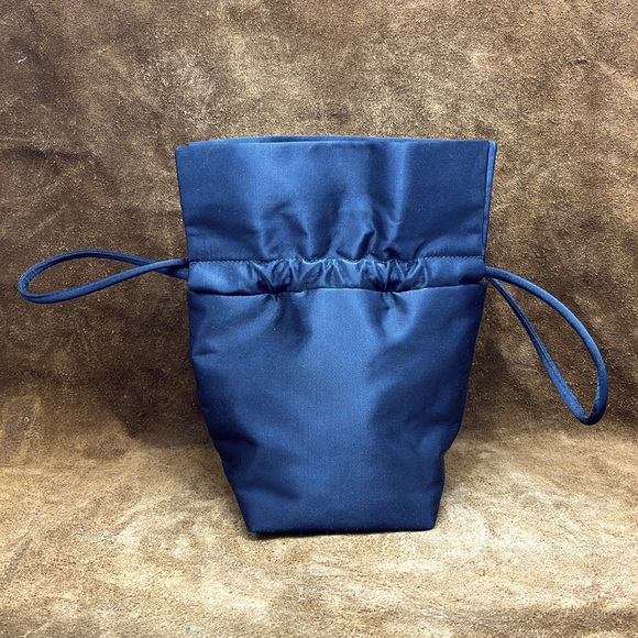 Kate Spade Small Purse - Picture 4 of 16